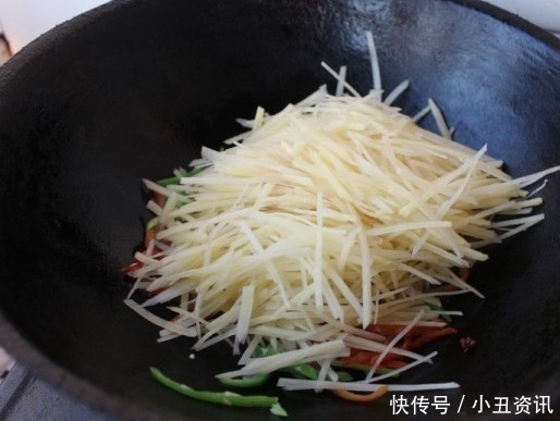 胃肠|忠告炒土豆不能放此物,吃了就是没病找病,现在知道还不晚!