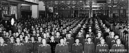 首任总参谋|徐向前把师长位置让给了刘伯承, 刘伯承把总参谋长让给了徐向前