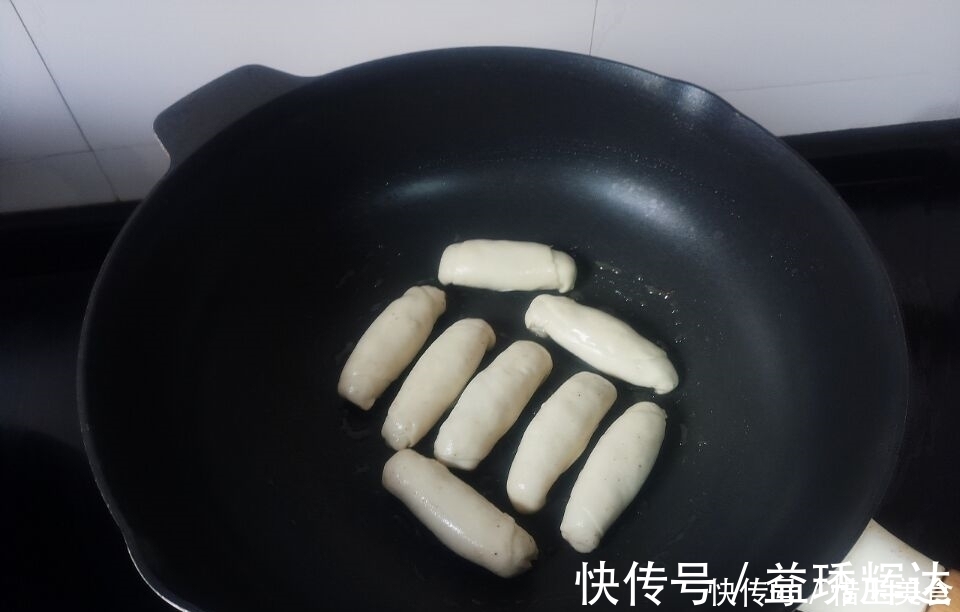 火腿肠|莴笋新吃法,皮薄馅足,清淡鲜香,吃再多也不腻,比炒的香多了