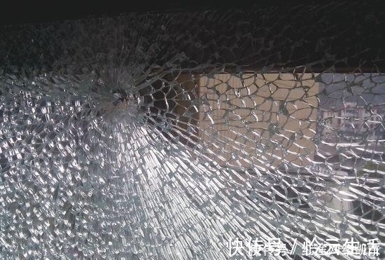 窗帘|窗户贴膜好不好?看完才知道有这么多缺点,后悔没装窗帘