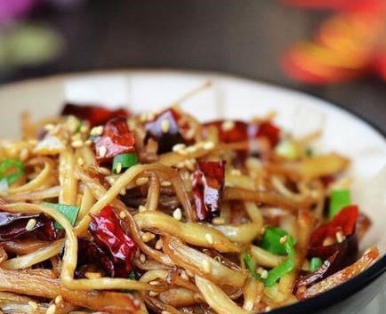 12道干煸菜做法,麻辣醇香,酥软无汁,下饭必备菜