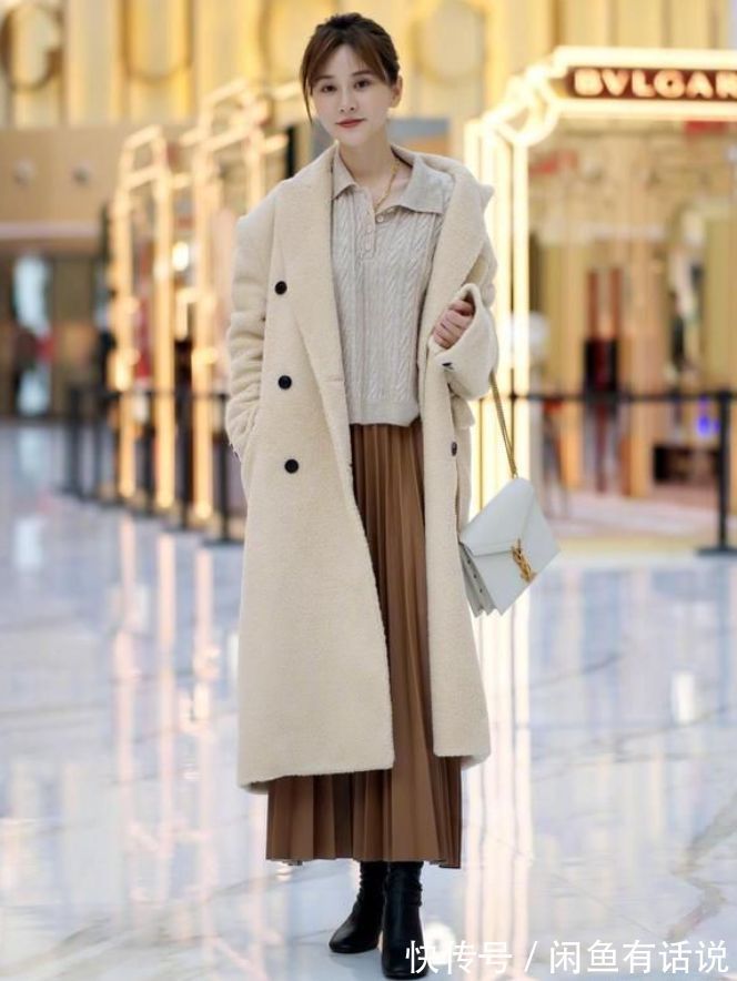 脚踝|秋冬穿裙子别露脚踝了,这3种“养生搭”也时髦,配大衣好显气质