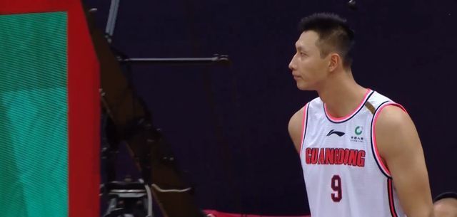 得分|怒了！易建联两次怒吼张皓嘉，广东进攻哑火半场仅得33分