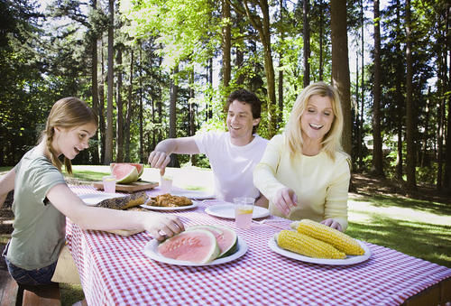 控制血糖|糖尿病患者如何科学控糖？饮食注意这四点，血糖或会安分很多