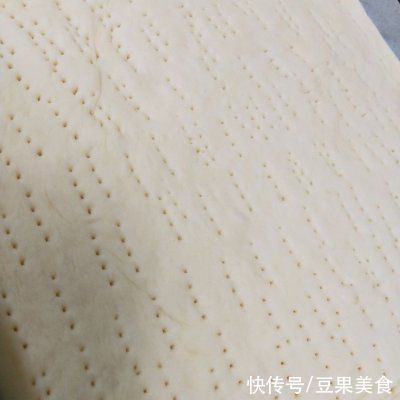海绵宝宝|#我的养生日常-远离秋燥#海绵宝宝造型方块面包片