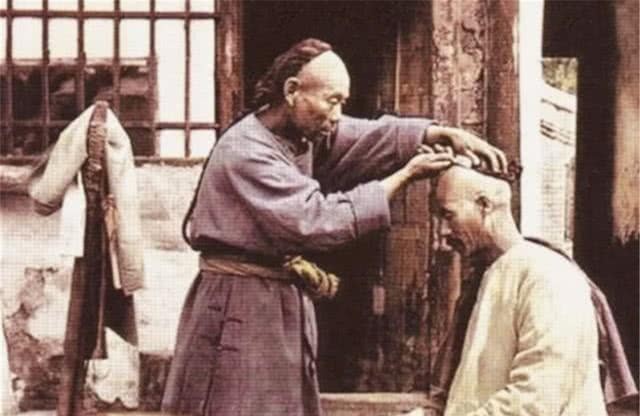 清朝人的“辫子”有多脏?英国女子直言:吃饭难以下咽
