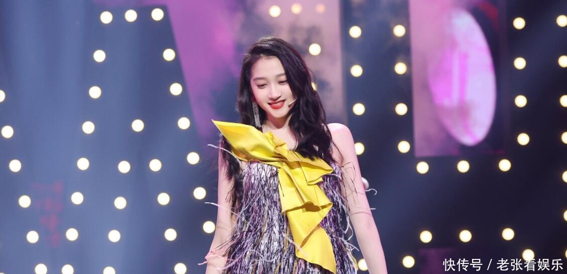 同被沈腾贾玲带三年,花花晓彤进步大不相同,收官一举动高下立判!