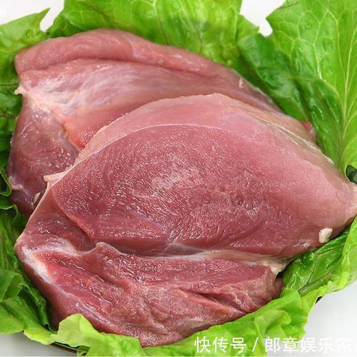 食用盐|解冻猪肉用热水还是冷水很多人用错了，难怪猪肉解冻出来不好吃