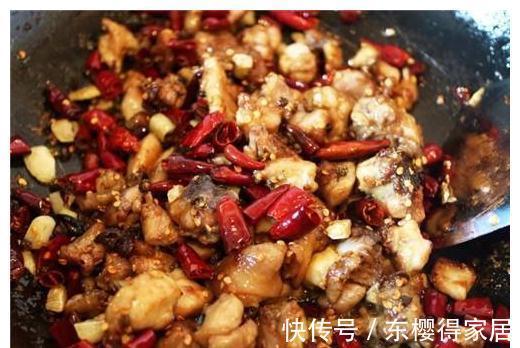 骨头|这菜又麻又辣，红红火火的，和米饭是一对，米饭吃得快！