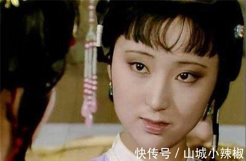 大观园&贾政到底是欣赏薛宝钗还是林黛玉,看林黛玉和史湘云闲聊就明白了