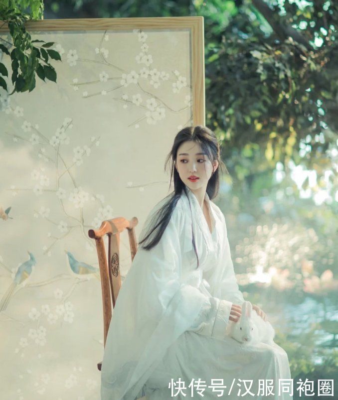 美颜|汉服拍照还只会剪刀手吗?学会这一招胜过美颜,马上刷爆朋友圈