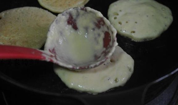 天热,早餐做它最省事,1分钟1个,蓬松柔软,3块钱做一大盘!