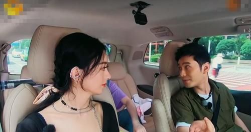 赵丽颖|赵丽颖二上中餐厅，粉丝为什么带头不乐意？