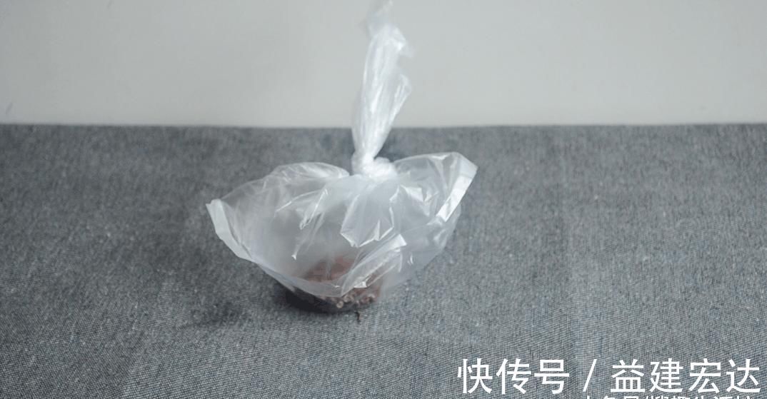 面粉放久了容易生虫 只需要往里放点它, 面粉放多久都不会生虫