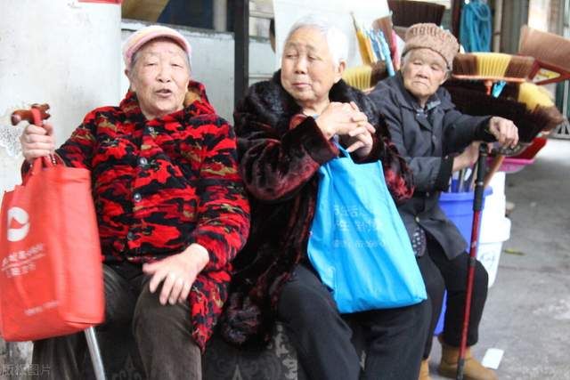 养老院收费多少钱一个月