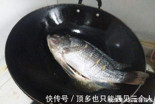 不粘|不管煎什么鱼，都别急忙下锅煎，多做这1步，鱼不破皮不粘锅