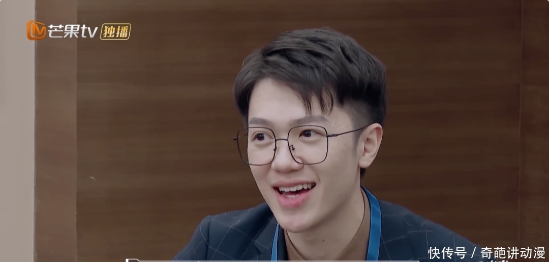 她俩吵起来了，我竟然觉得好过瘾！