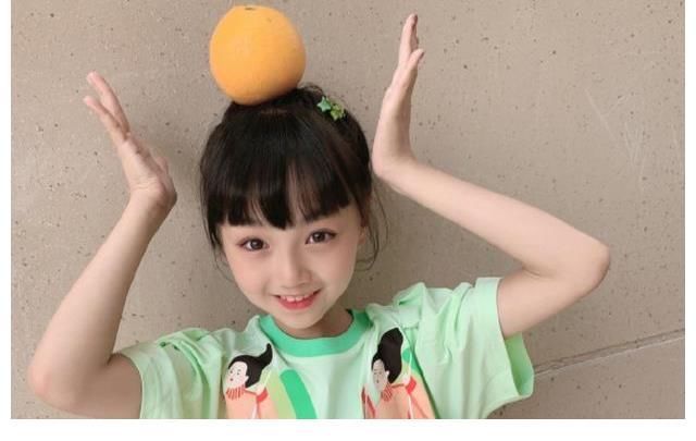 8岁阿拉蕾同框董力,“小山竹”近照曝光,邓伦宠爱的女孩长大了