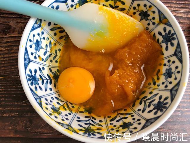 切南瓜|南瓜发糕不揉面,拌一拌,蒸一蒸,松软香甜,比馒头米饭好吃太多