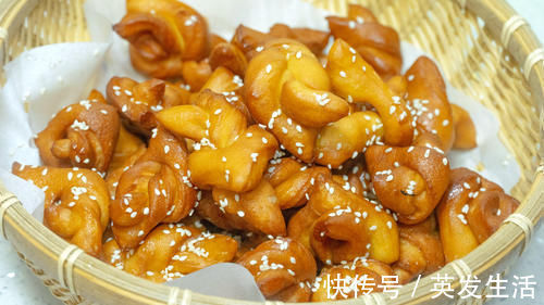 早上天冷，学会做些早餐小糕点心，简单零失败，全家都爱吃