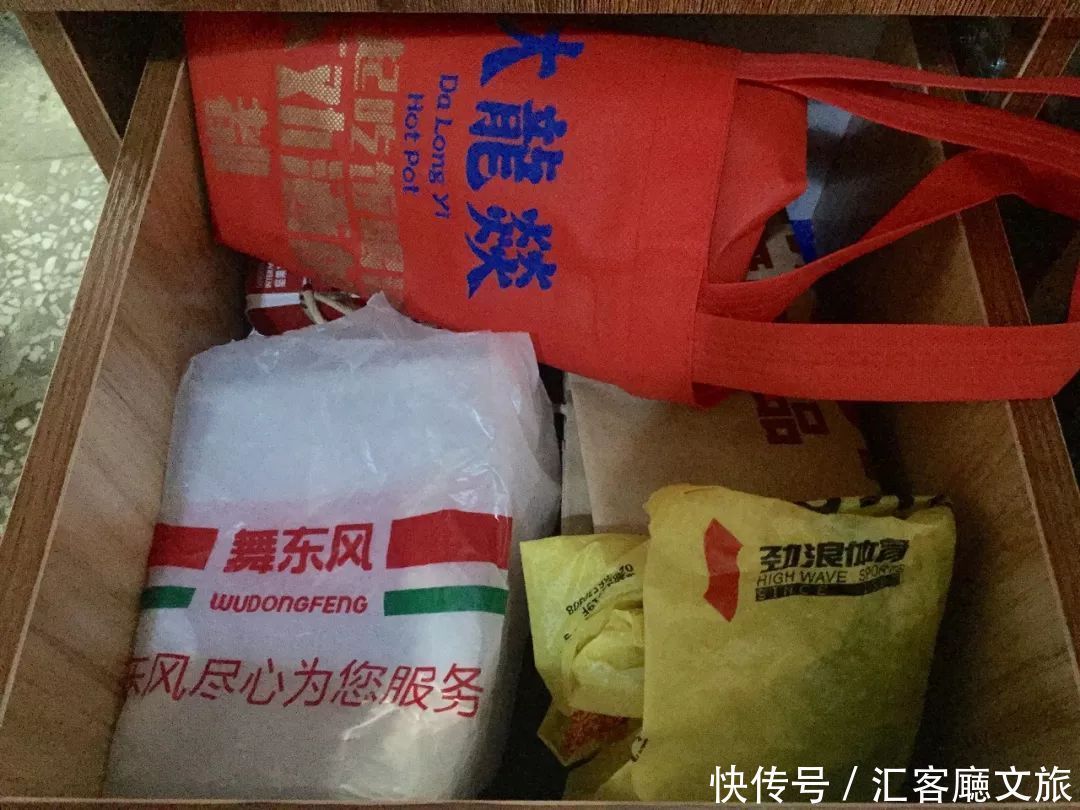90后|第一批90后,已经开始收破烂了!哈哈哈哈哈哈