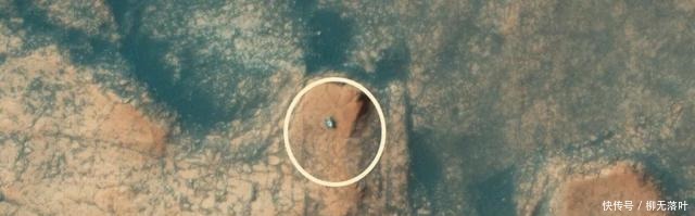 火星车 火星一处悬崖出现蓝白色小点,被美火星轨道器拍到,是什么东西!