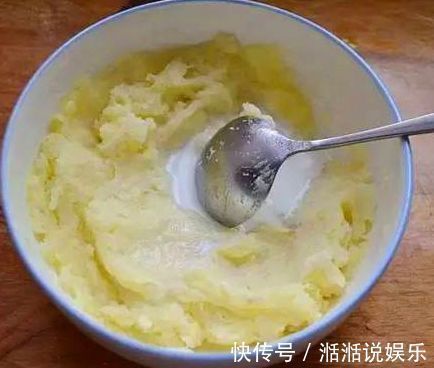 养花|总是把花儿养死隔壁大爷说,你加点它呀,保你养一盆旺一盆