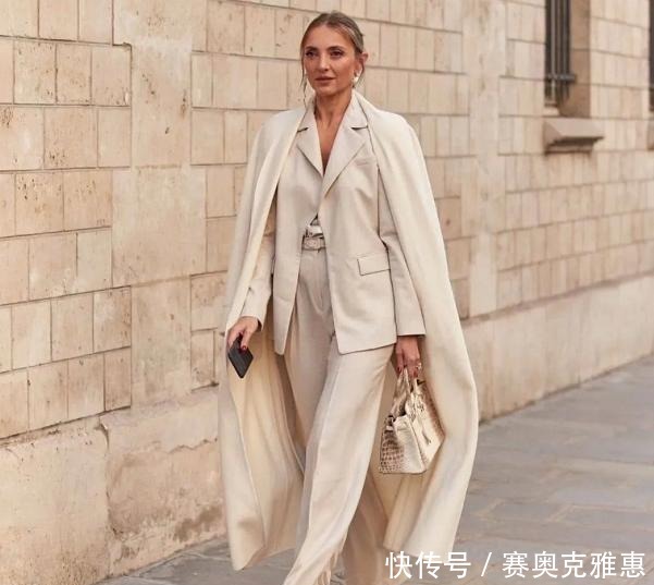 白色衬衫|初冬怎么穿才好看?借鉴时尚博主的“叠穿法则”,时髦保暖显气质