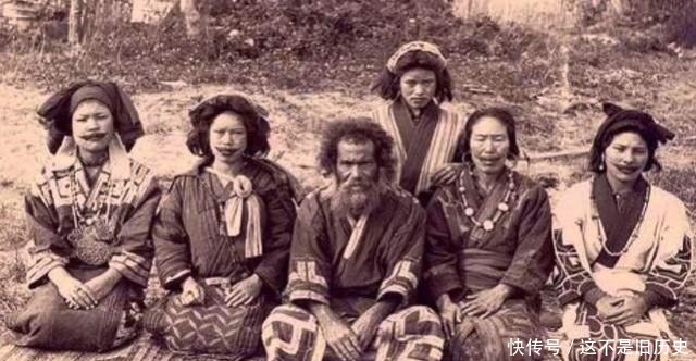 明治天皇|日本国歌是什么样的短短28个字,暴露了日本巨大的抱负