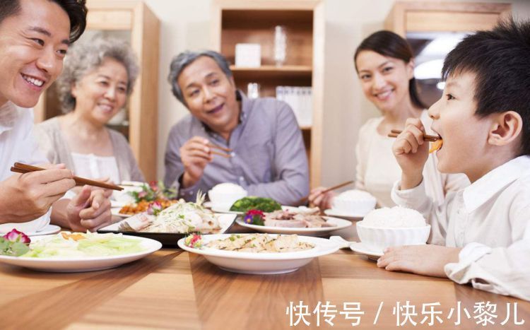 孩子|身高不高的孩子,都有这个习惯,看似很好,却在无形性偷走了身高