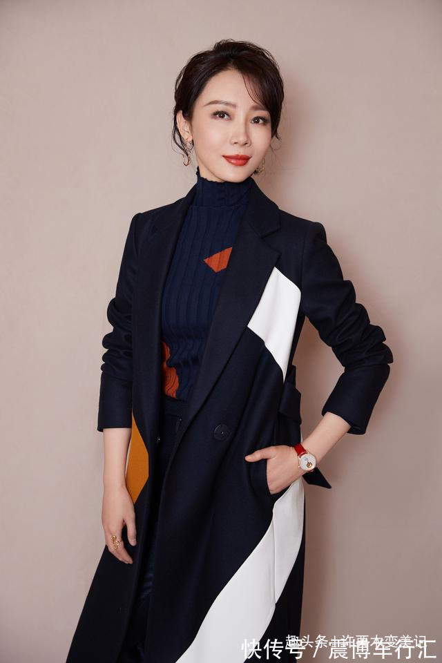 把手表 女人手表戴左手好,还是右手好?别再戴错被人笑话,多了解不吃亏