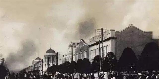 文物|东北农民将破画放灶台挡油污,17年后,被考古队160元买走