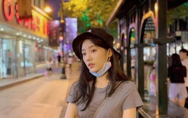 林有有|《三十而已》林有有晒美食,网友戏里咬牙切齿,戏外像贤妻良母