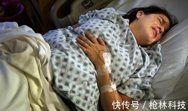 待产|“我不怕痛,我只在乎尊严”,90后宝妈产房尴尬经历,看了揪心