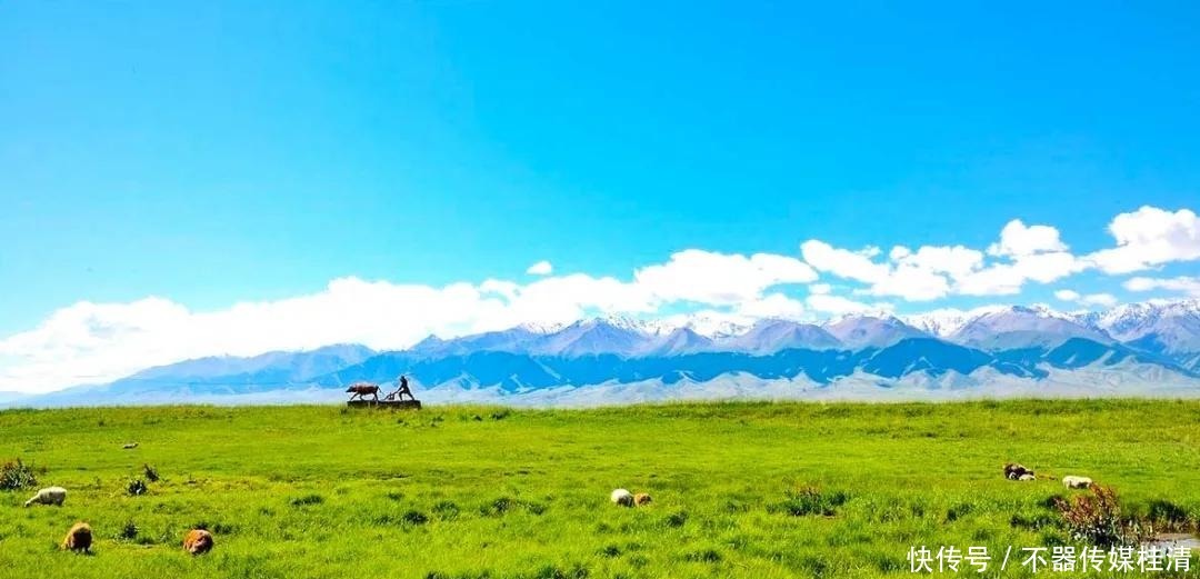 在天山脚下，有一座宝藏小城，名气虽不如伊犁，但美景如画卷