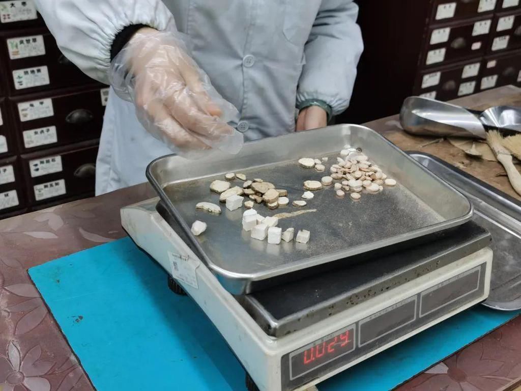 博主|跟着小红书博主做自制面膜,我脸没了