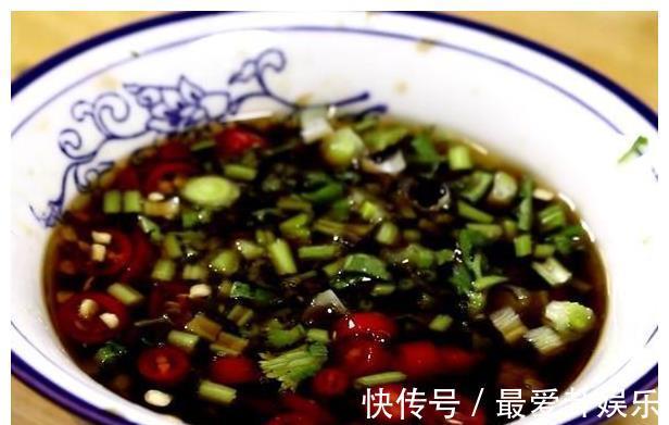 正确做法|凉拌皮蛋时,需要先蒸或煮熟吗?教你正确做法,皮蛋软嫩好吃