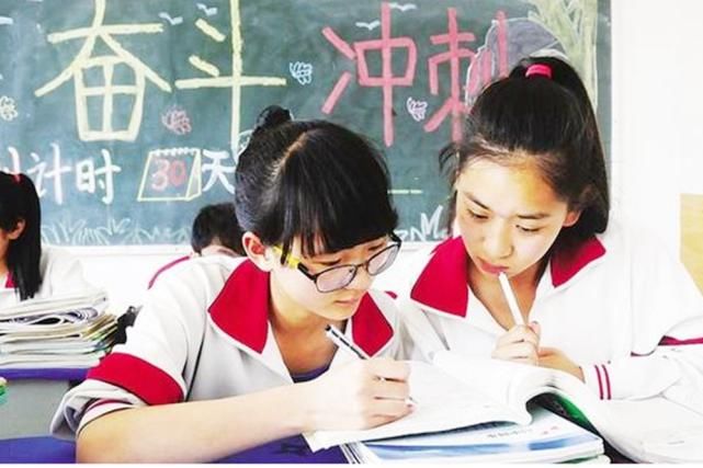 好习惯|一位初中妈妈的“后悔药”：小学真心很重要！先抓习惯，再谈成绩