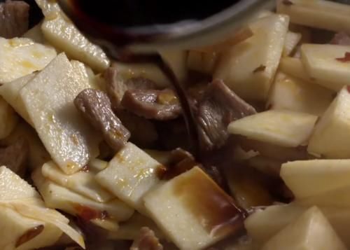 居家分享冬笋肉片的好吃做法，鲜香解腻又营养，老少皆宜的美食