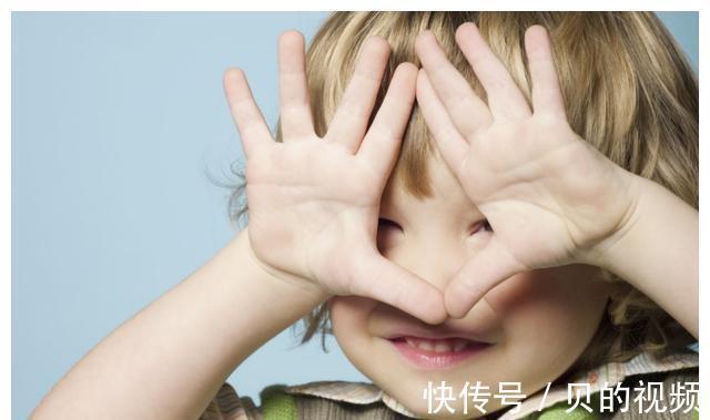 新手爸妈|“吃手”和“不吃手”的婴儿,长大后差距明显,新手爸妈要知道