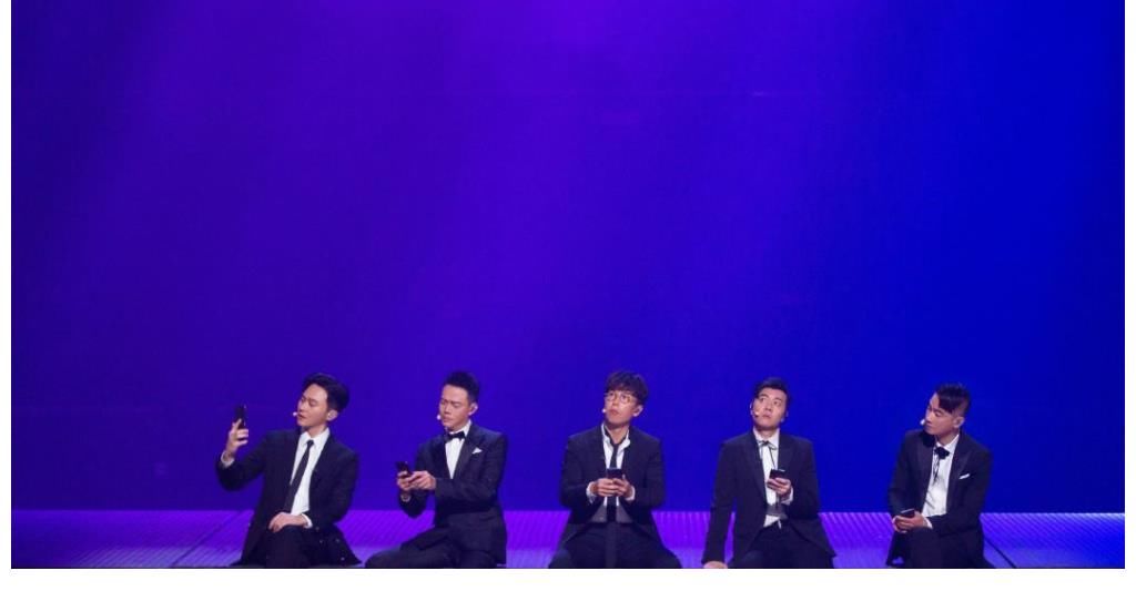 舞臺|“披荊斬棘的哥哥”一公舞臺太燃，“大灣區(qū)”上演萌趣舞臺，林志炫組表演被質(zhì)疑！