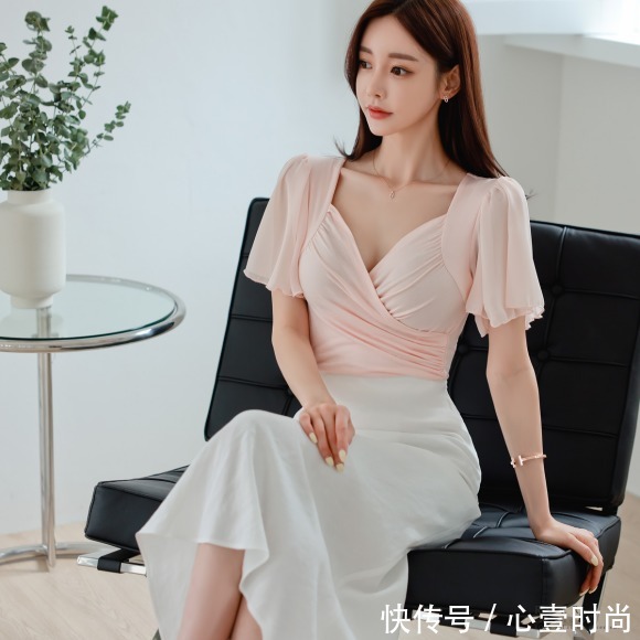 孙允珠|女神孙允珠高清时尚搭配:红杏潇湘艾叶霜露梦幻花袖裙