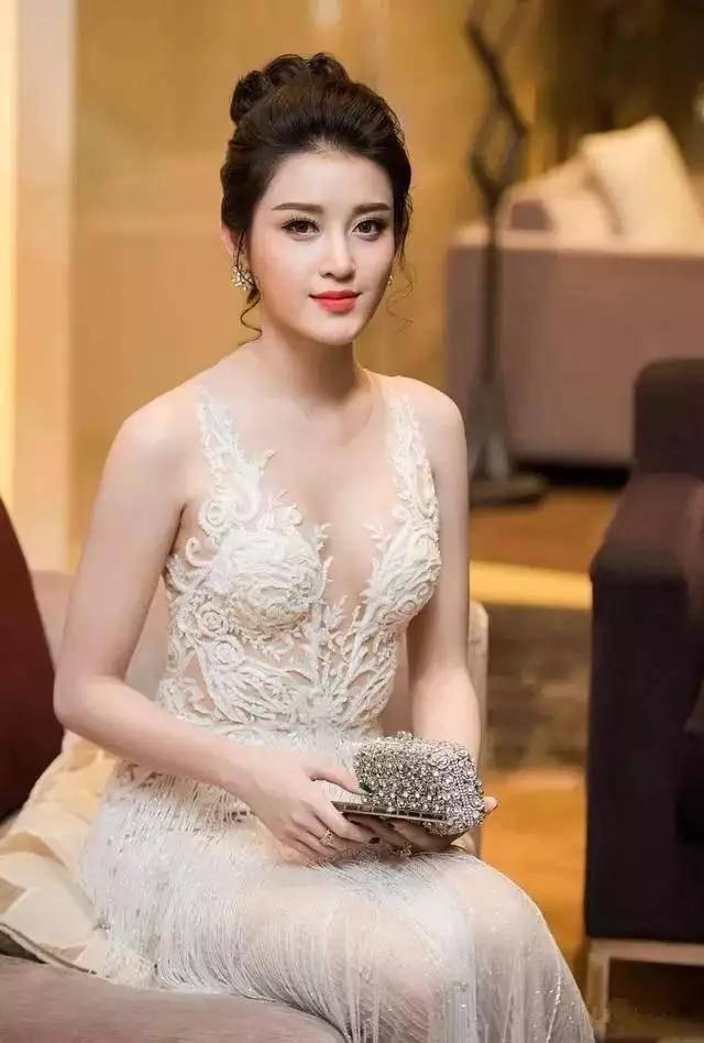 撩人|越南“第一美女”有多撩人身材惹人羡慕，健身作用大