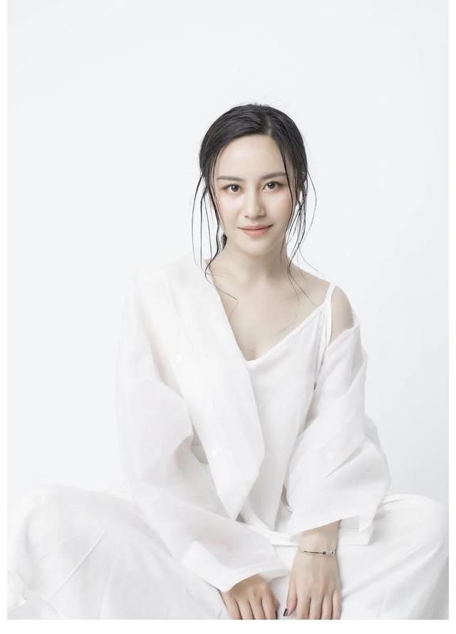 自带光芒|新歌推荐——王紫凝《自带光芒》