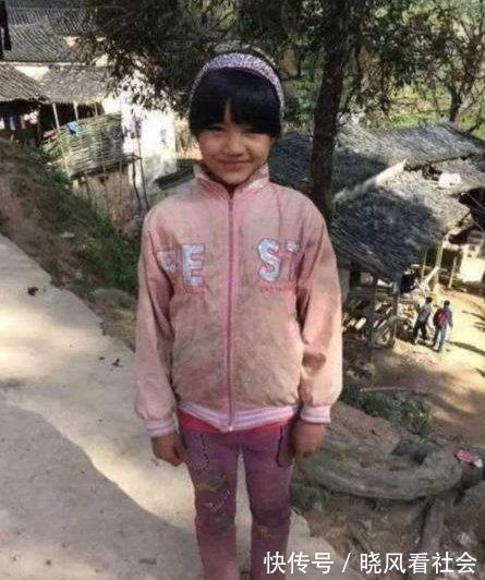 我的媽媽|她是《變形計(jì)》最美女孩,城市哥哥每年都來(lái)接她,長(zhǎng)大后顏值逆天