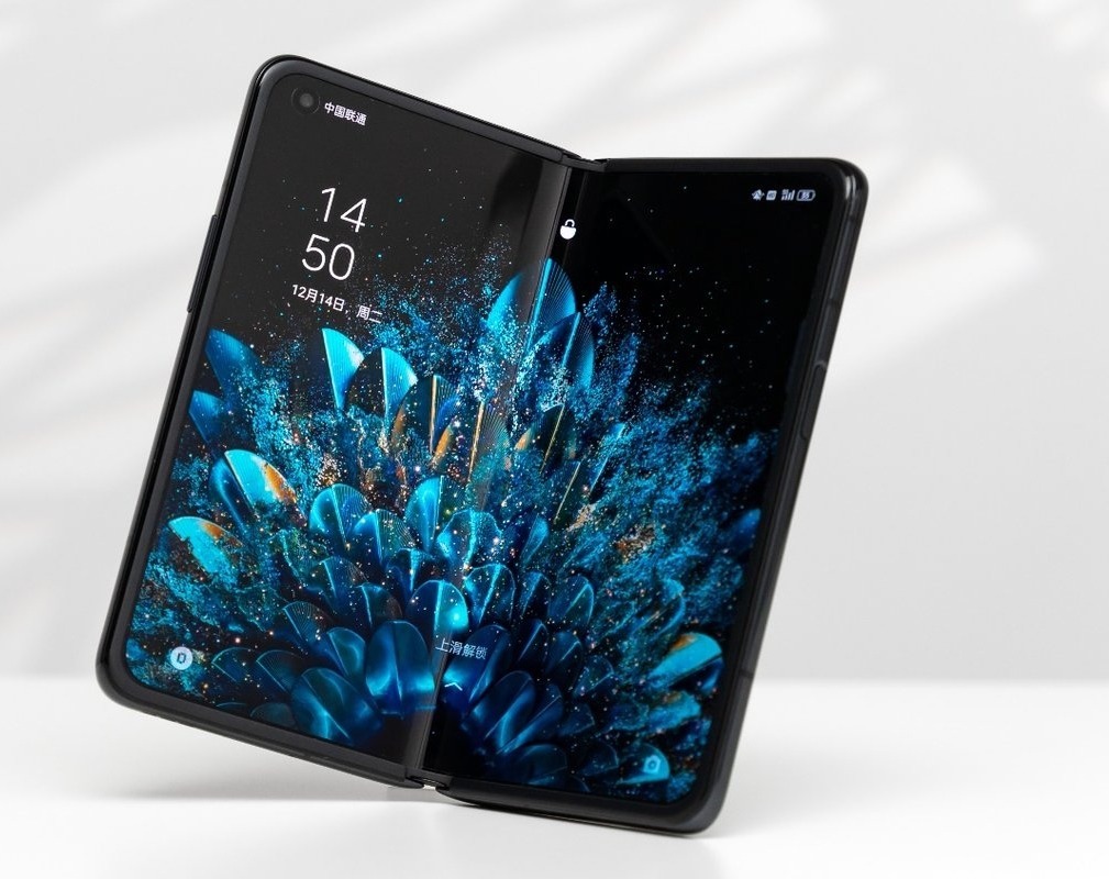 悬停|折叠屏只能打开和闭合?OPPO:悬停才是精髓,不再为了折叠而折叠