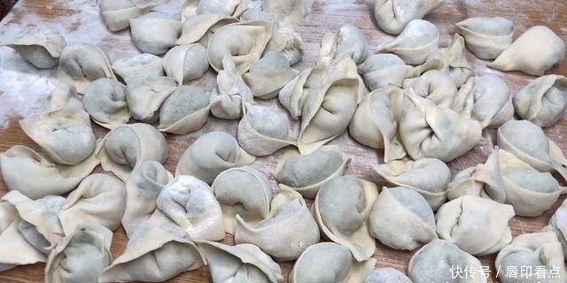 早餐如此做,比馒头包子都简单,不用发酵不用等,出锅3碗不够吃