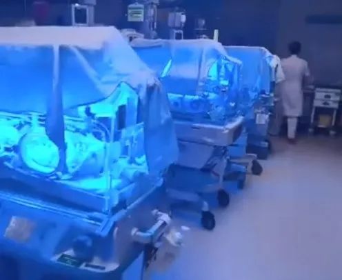 诞下|湖北一女子自然受孕诞下四胞胎！三次怀孕失败第四次怀双龙双凤