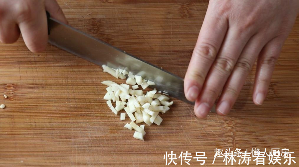 爽口|香菇别光炒着吃,教你做凉拌香菇,爽口不油腻