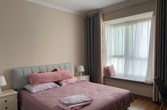 装修|越来越多人不做吊顶,不做电视墙,看看她家装修,简约又漂亮